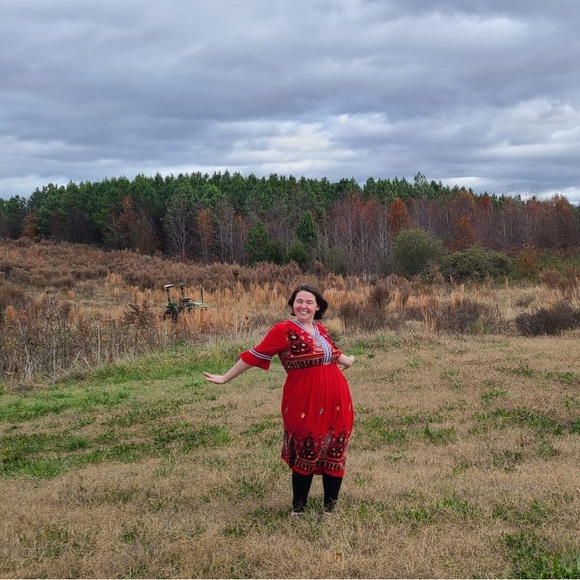 Meet your Posher, Amanda - Picture 3 of 14